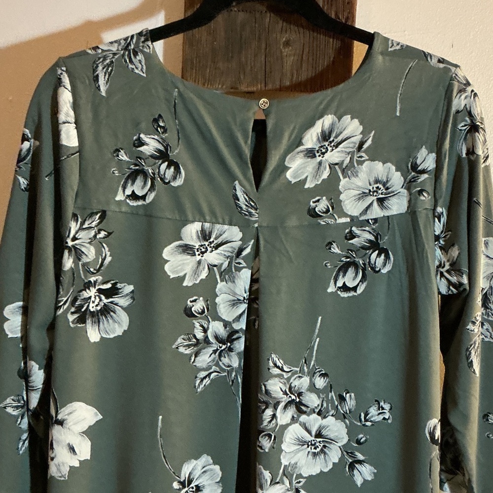 J Jill Everwear Collection Floral Green Women's Dress - Picture 3 of 4